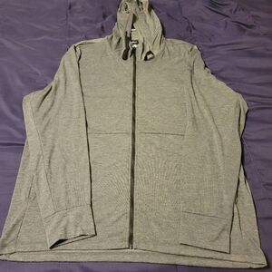 ADIDAS LIGHTWEIGHT ZIP UP HOODIE. MENS XL.